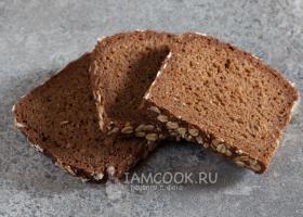 Как натереть хлеб чесноком