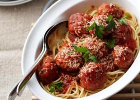 Meatballs with gravy in a slow cooker - step-by-step recipe with photos